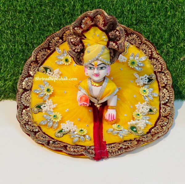 Divine yellow Elegance: Fancy Embroidered Poshak for Laddu Gopal with Pagdi (Copy)