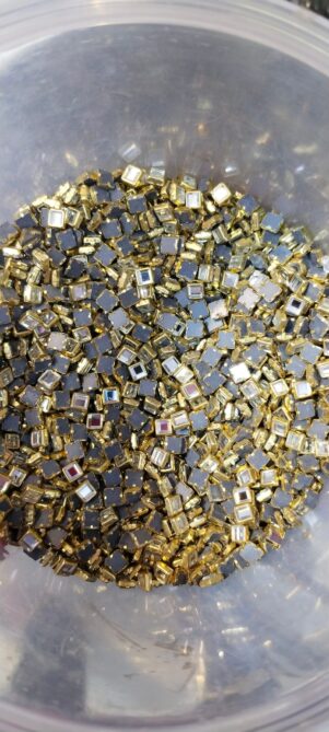 Square Shape Kundan Beads